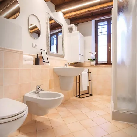 Il Primo Del Castello * Colà