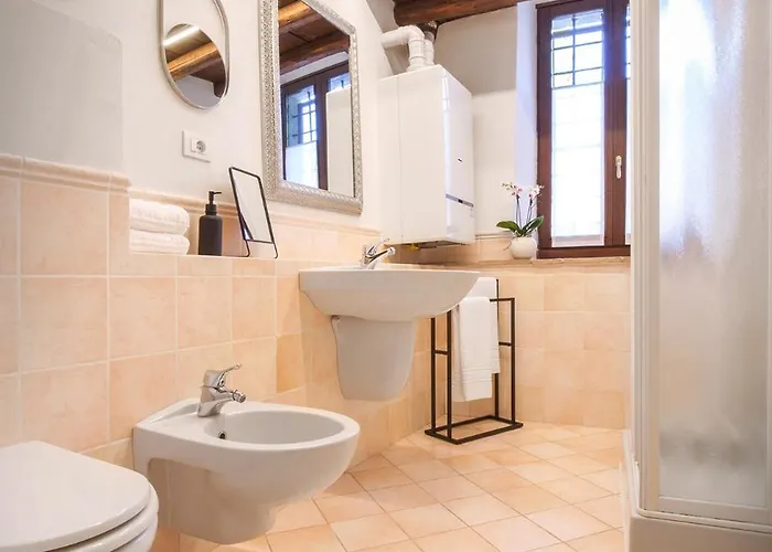 Il Primo Del Castello * Colà