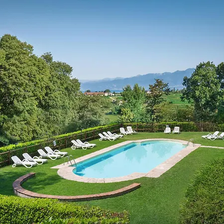 Il Primo Del Castello, Vista E Piscina 可乐